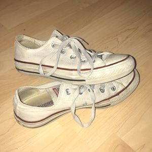 Converse! Barly worn
